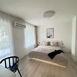 Summer Apartment *